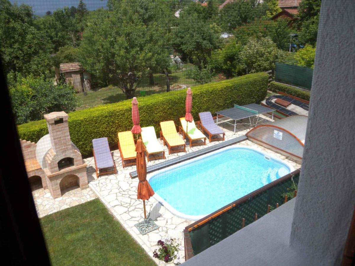 Holiday Home Balatonfuzfo/Balaton 18798 Экстерьер фото